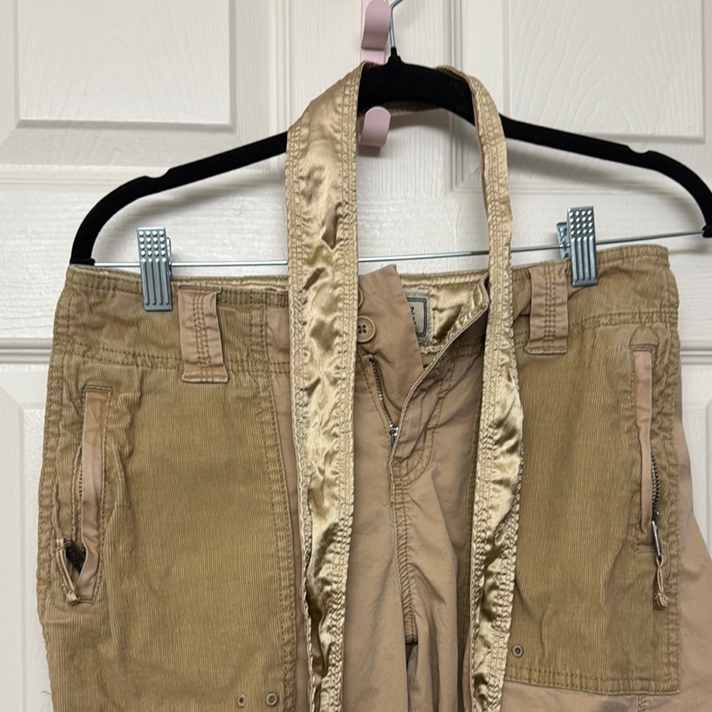 Abercrombie and Fitch y2k Tan Cargo Pants with Belt - Picture 2 of 8